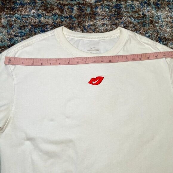 NIKE Red Swoosh Lip T-Shirt - Picture 6 of 9